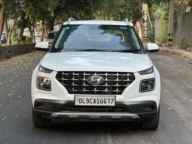 Hyundai Venue SX Plus Turbo DCT BSIV Second-hand 2019 Hyundai Venue SX Plus Turbo DCT BSIV for sale in New Delhi