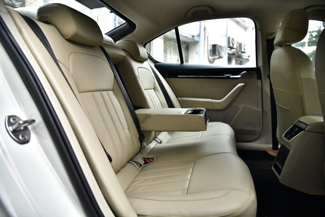 Skoda Octavia 1.8 TSI AT L K Second-hand 2018 Skoda Octavia 1.8 TSI AT L K for sale in Kolkata-11