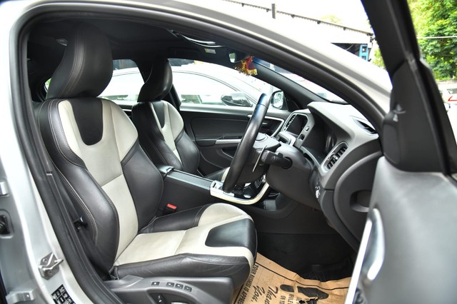 Second-hand 2017 Volvo S60 Cross Country D4 AWD BSIV for sale in Kolkata-18