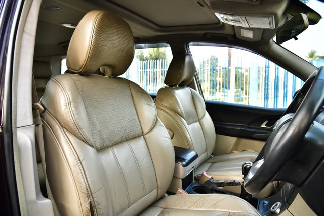 Second-hand 2017 Mahindra XUV500 R W10 FWD for sale in Kolkata-12