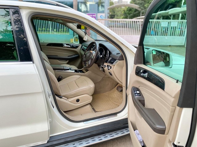 Second-hand 2012 Mercedes-Benz M-Class ML 250 CDI for sale in Pune-10