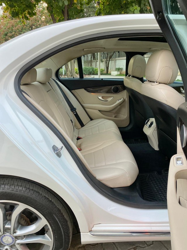 Second-hand 2017 Mercedes-Benz C-Class C 220 CDI Avantgarde for sale in Pune-12