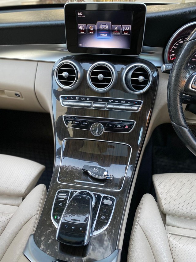 Second-hand 2017 Mercedes-Benz C-Class C 220 CDI Avantgarde for sale in Pune-13