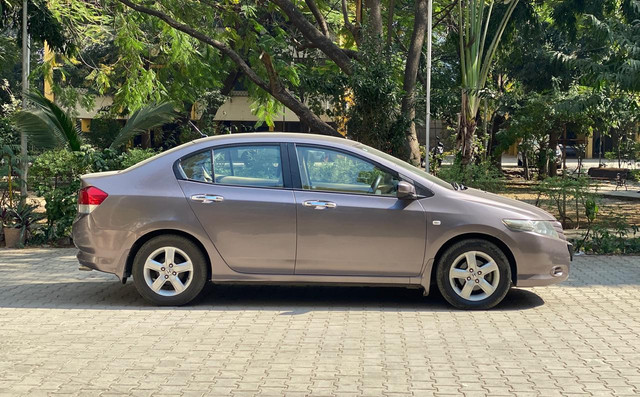 Second-hand 2012 Honda City V MT for sale in Pune-1