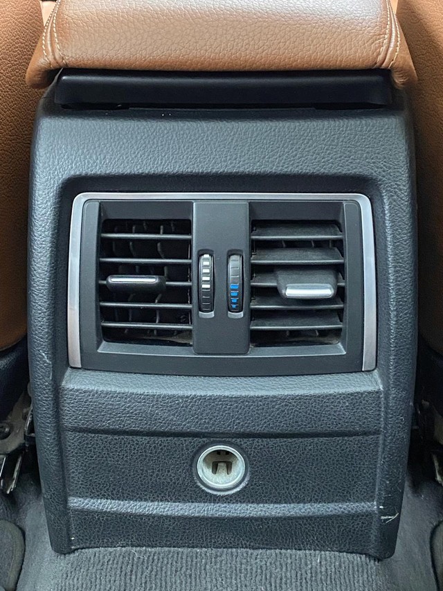 Second-hand 2016 BMW 3 Series GT Luxury Line for sale in Pune-16