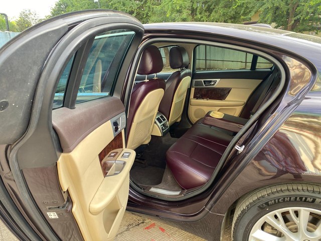 Second-hand 2012 Jaguar XF 3.0 Litre S Premium Luxury for sale in Pune-12