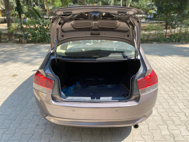 Second-hand 2012 Honda City V MT for sale in Pune-6