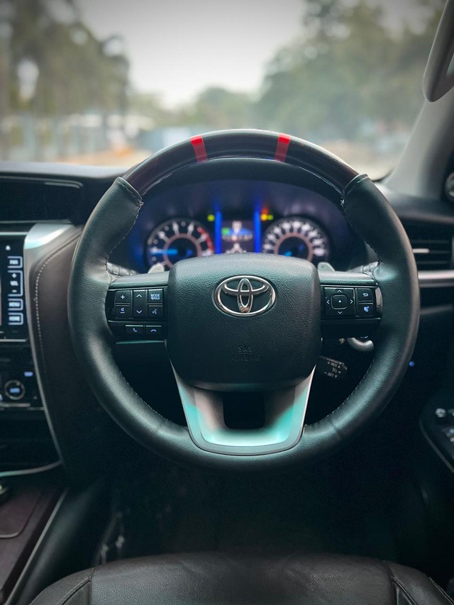 Second-hand 2019 Toyota Fortuner 2.8 2WD MT BSIV for sale in Pune-17