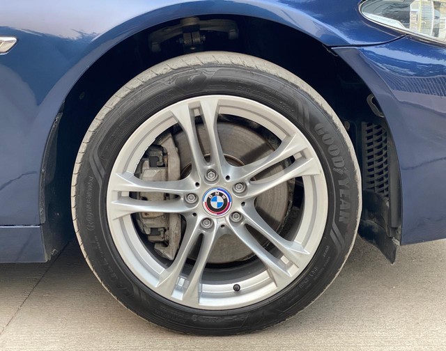 Second-hand 2017 BMW 5 Series 530d M Sport for sale in Pune-8