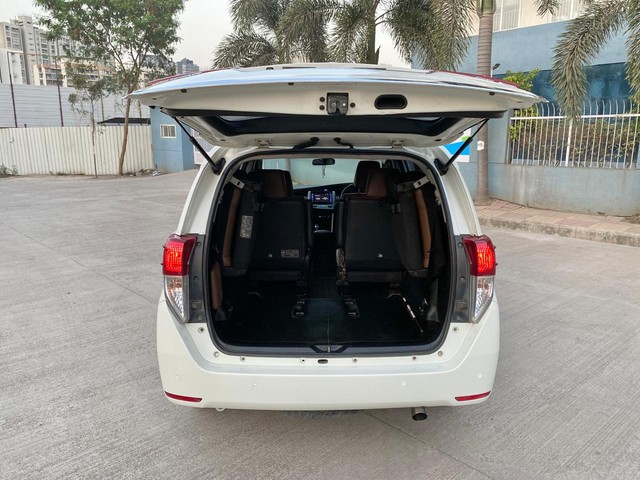 Toyota Innova Crysta 2.8 ZX AT BSIV Second-hand 2018 Toyota Innova Crysta 2.8 ZX AT BSIV for sale in Pune-7