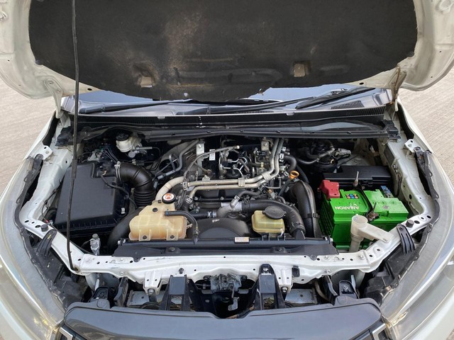 Toyota Innova Crysta 2.8 ZX AT BSIV Second-hand 2018 Toyota Innova Crysta 2.8 ZX AT BSIV for sale in Pune-6