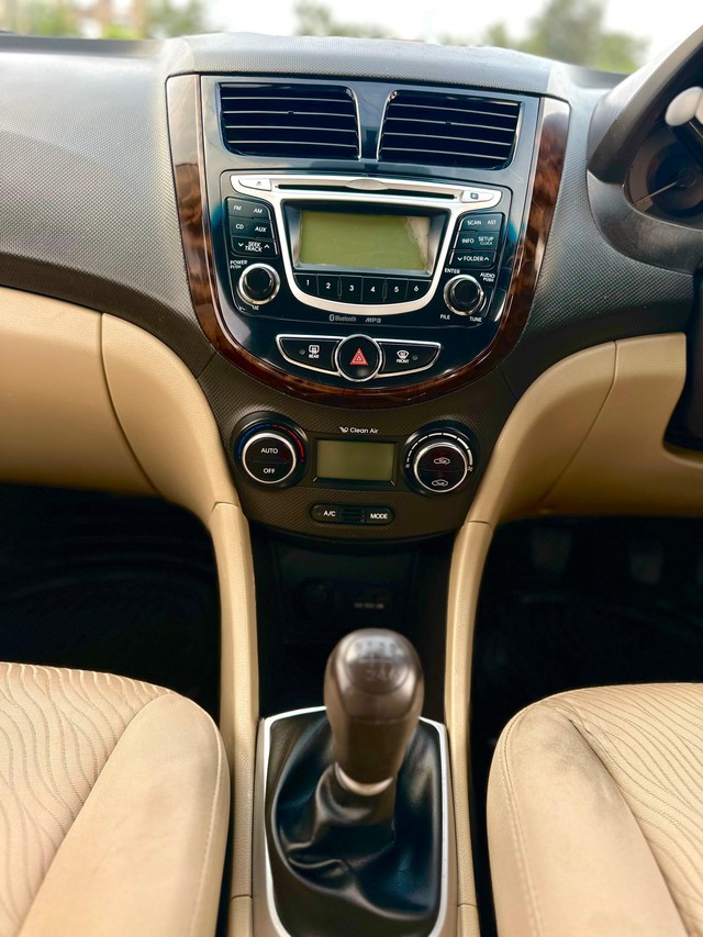 Second-hand 2013 Hyundai Verna 1.6 SX for sale in Chandigarh-8