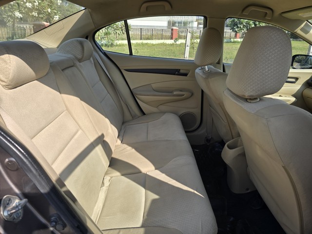 Second-hand 2011 Honda City 1.5 S MT for sale in Chandigarh-7