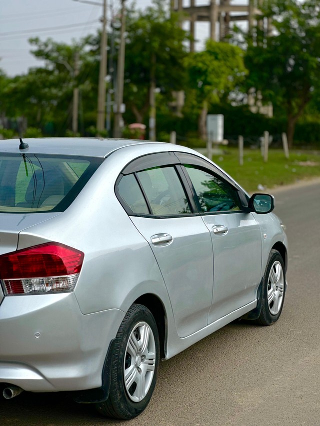 Second-hand 2011 Honda City S for sale in Chandigarh-1