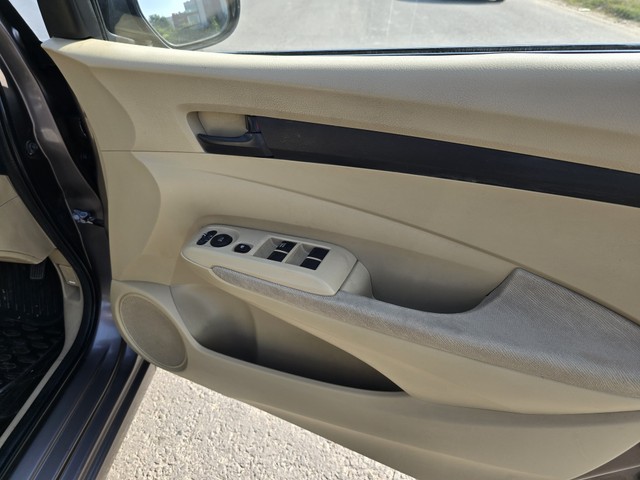 Second-hand 2011 Honda City 1.5 S MT for sale in Chandigarh-4