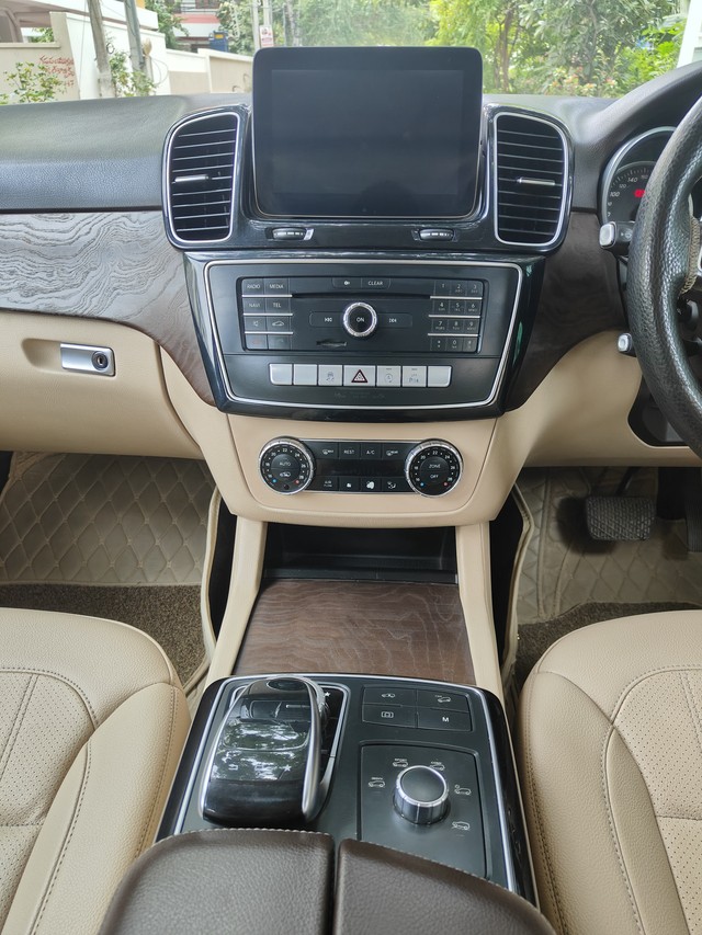 Second-hand 2016 Mercedes-Benz GLE 350d for sale in Hyderabad-10