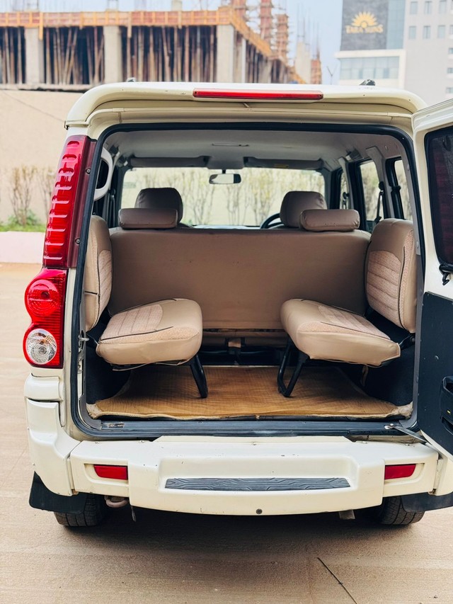 Second-hand 2014 Mahindra Scorpio EX for sale in Vadodara-5