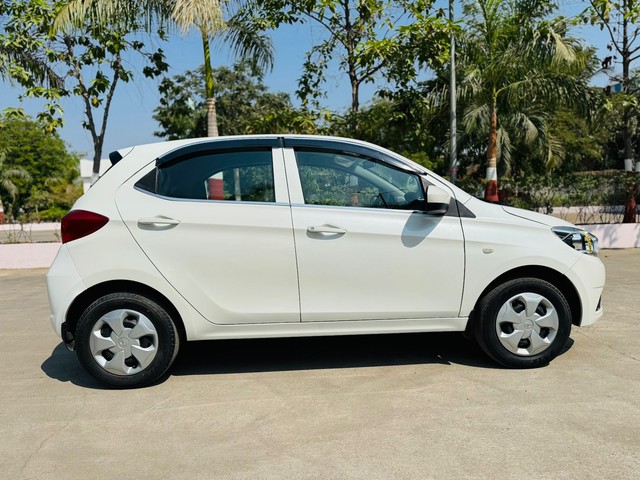 Second-hand 2019 Tata Tiago 1.2 Revotron XT for sale in Vadodara-1