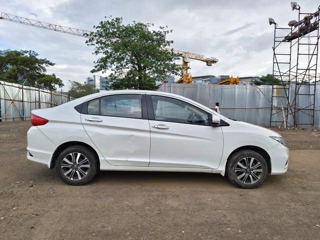 Second-hand 2017 Honda City i-VTEC CVT V for sale in Mumbai-1