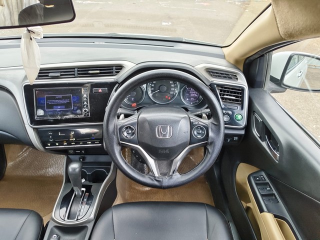 Second-hand 2017 Honda City i-VTEC CVT V for sale in Mumbai-7