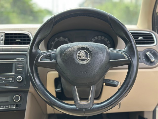 Second-hand 2015 Skoda Rapid 1.6 MPI Active for sale in Ghaziabad-15