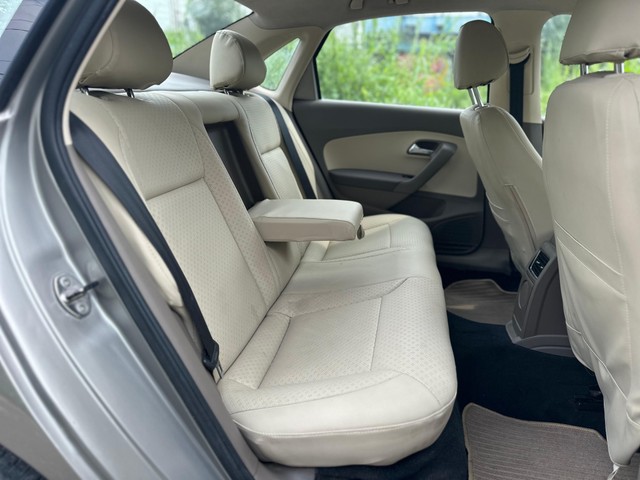 Second-hand 2015 Skoda Rapid 1.6 MPI Active for sale in Ghaziabad-11