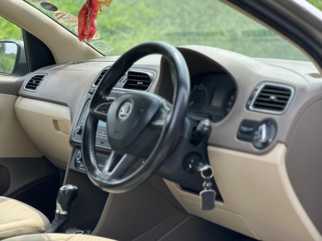 Second-hand 2015 Skoda Rapid 1.6 MPI Active for sale in Ghaziabad-4