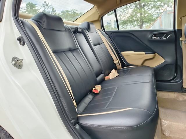 Second-hand 2017 Honda City i-VTEC CVT V for sale in Mumbai-13