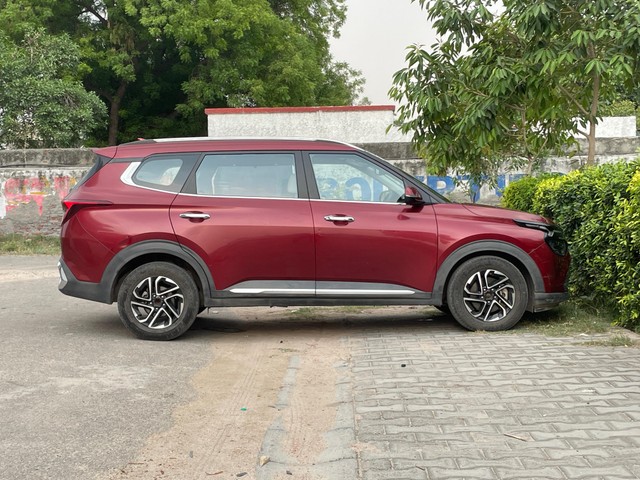 Second-hand 2023 Kia Carens Luxury Plus DCT for sale in Ghaziabad