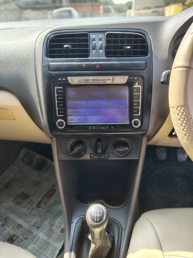 Second-hand 2011 Volkswagen Vento Petrol Trendline for sale in Nagpur-11
