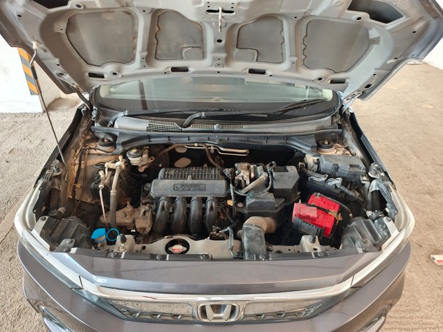 Second-hand 2018 Honda Amaze V CVT Petrol BSIV for sale in Mumbai-4