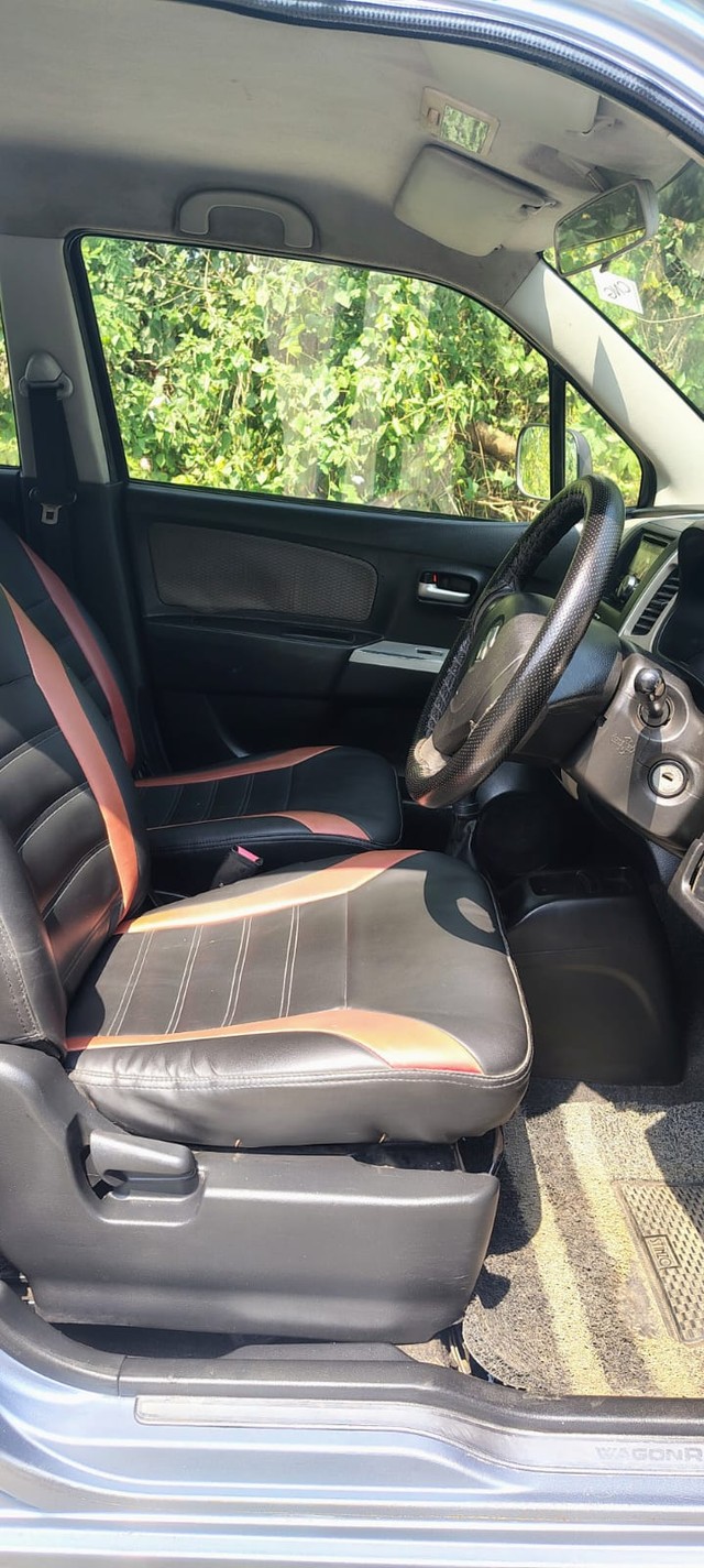 Second-hand 2014 Maruti Suzuki Wagon R LXI CNG for sale in Mumbai-6