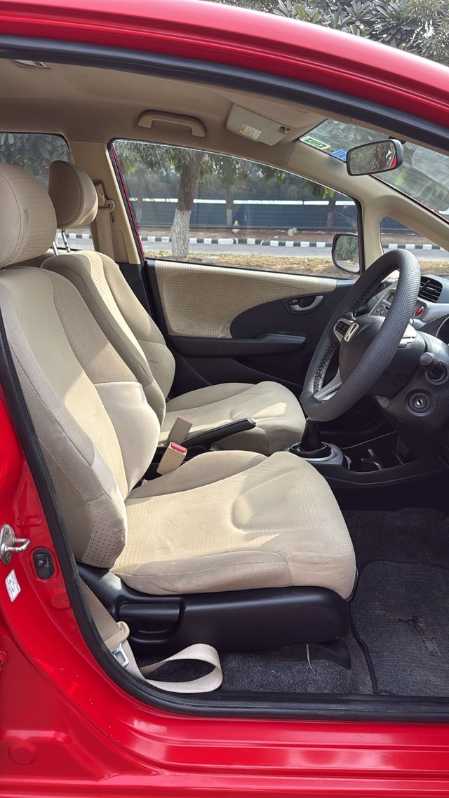 Second-hand 2012 Honda Jazz Select Edition for sale in Chandigarh-7