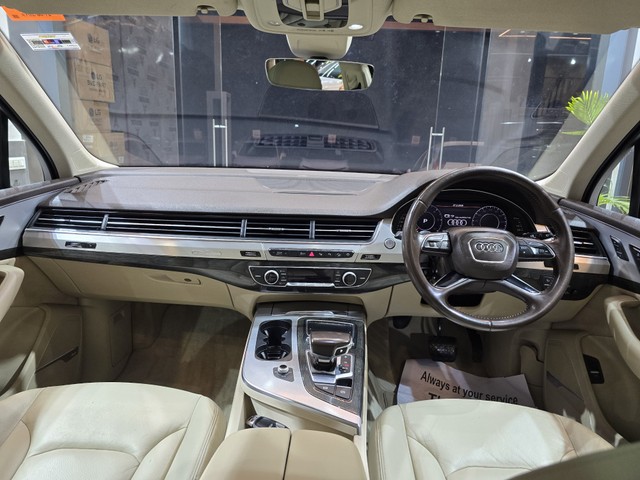 Second-hand 2018 Audi Q7 45 TDI Quattro Technology for sale in Chandigarh-5