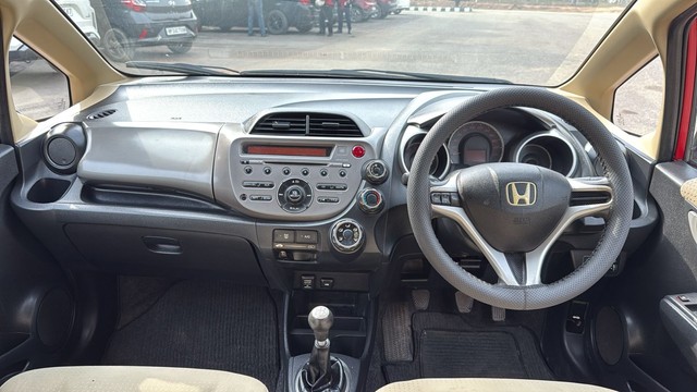 Second-hand 2012 Honda Jazz Select Edition for sale in Chandigarh-8