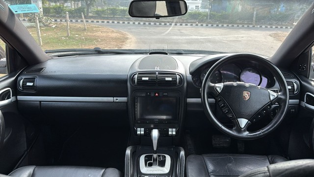 Second-hand 2009 Porsche Cayenne S for sale in Chandigarh-3