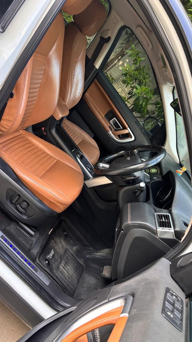 Land Rover Discovery Sport TD4 HSE Luxury Second-hand 2018 Land Rover Discovery Sport TD4 HSE Luxury for sale in Hyderabad-10