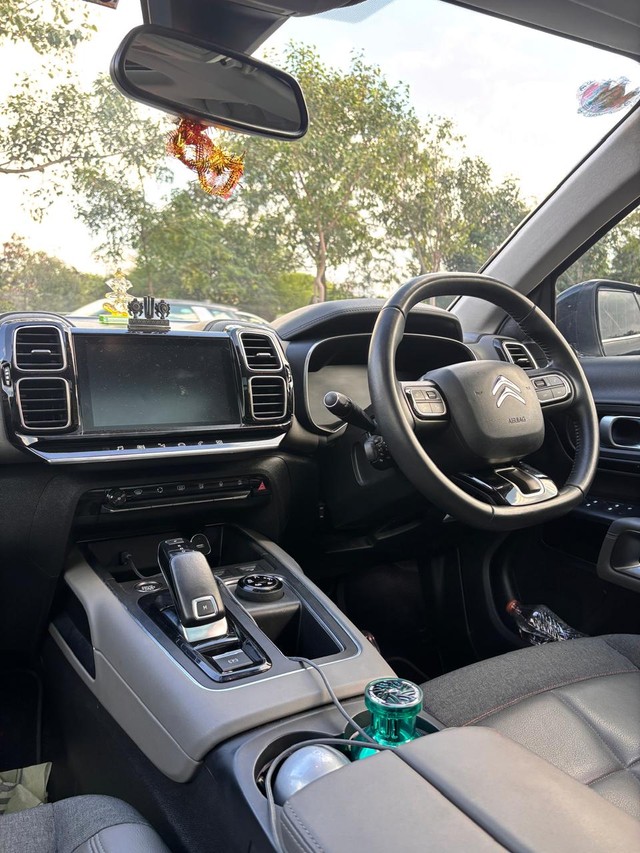 Second-hand 2021 Citroen C5 Aircross Shine for sale in Hyderabad-10