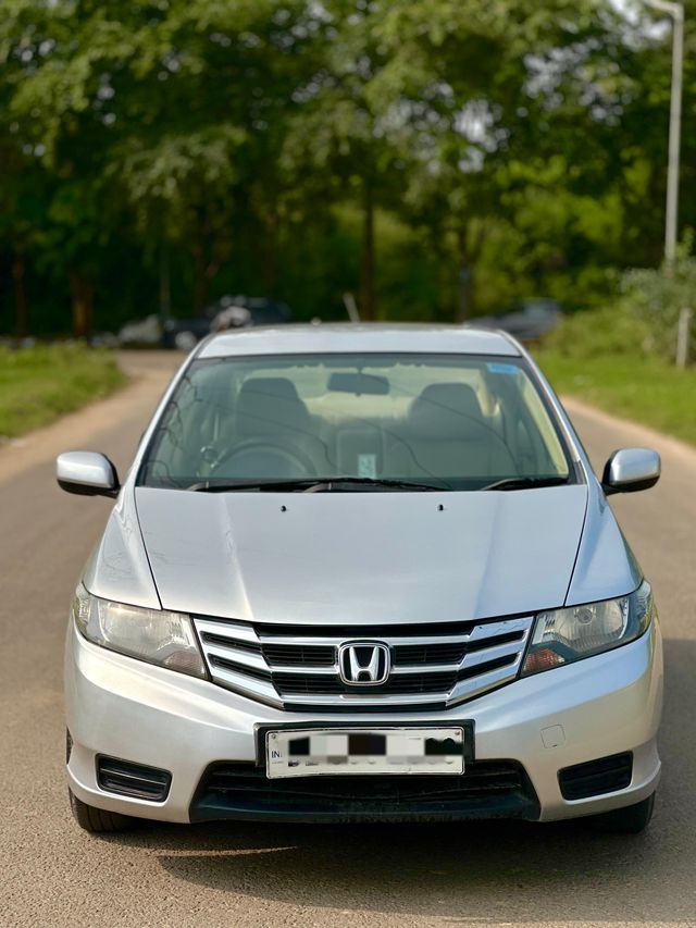 Honda City एस रेनफोर्स्ड Second-hand 2011 Honda City एस रेनफोर्स्ड for sale in Chandigarh