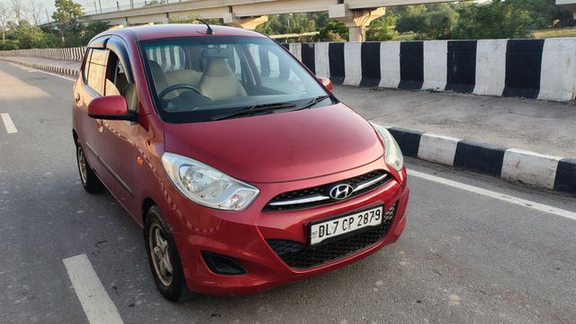 Hyundai i10 Magna Second-hand 2013 Hyundai i10 Magna for sale in New Delhi