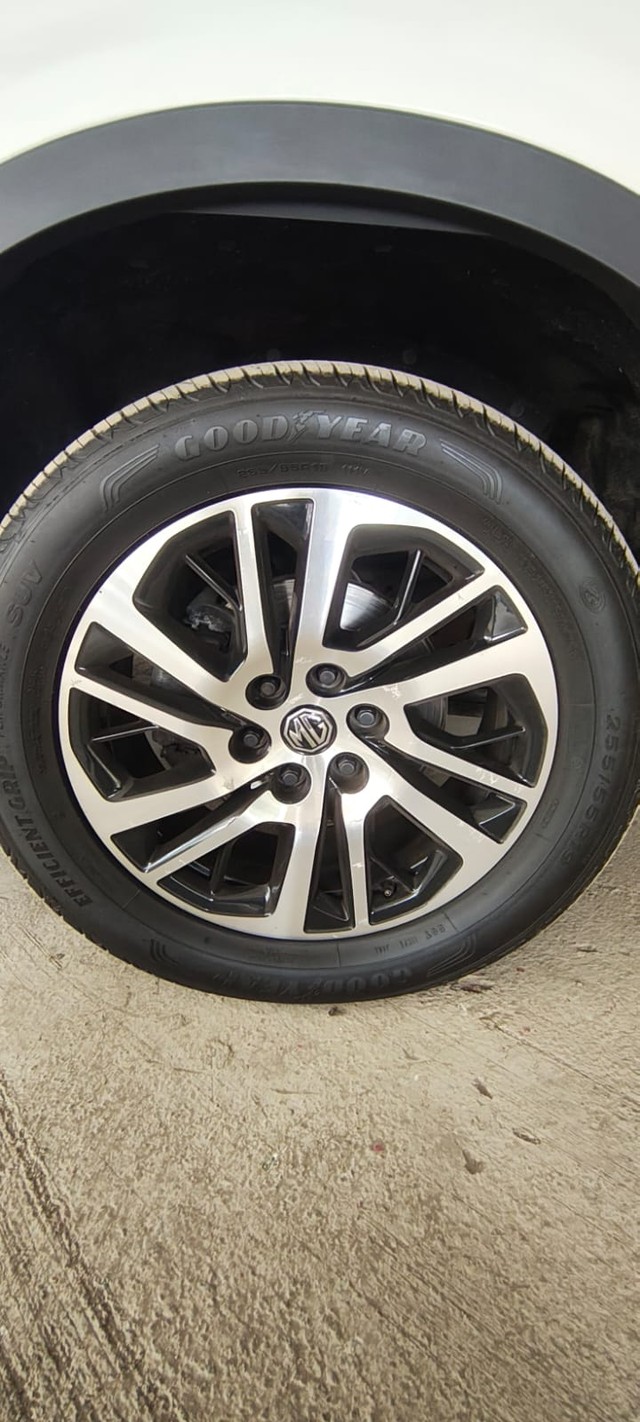 MG Gloster Savvy 4x4 7Str Second-hand 2023 MG Gloster Savvy 4x4 7Str for sale in Mumbai-18