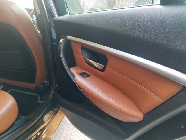 Second-hand 2016 BMW 3 Series 320i Luxury Line for sale in Mumbai-7