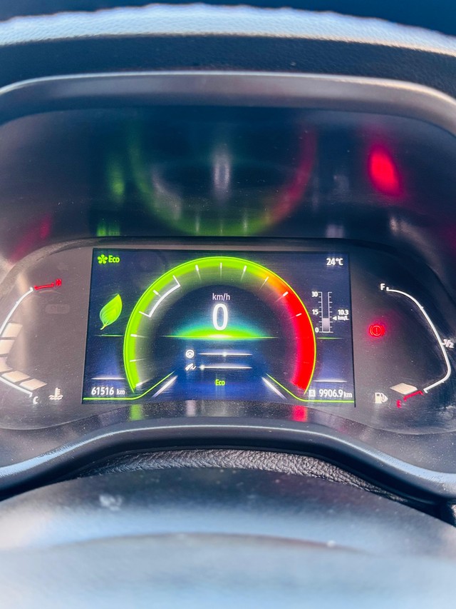 Second-hand 2023 Renault Kiger RXZ for sale in Jaipur-6