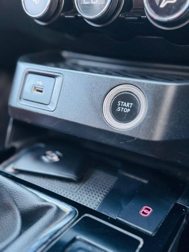 Second-hand 2023 Renault Kiger RXZ for sale in Jaipur-12