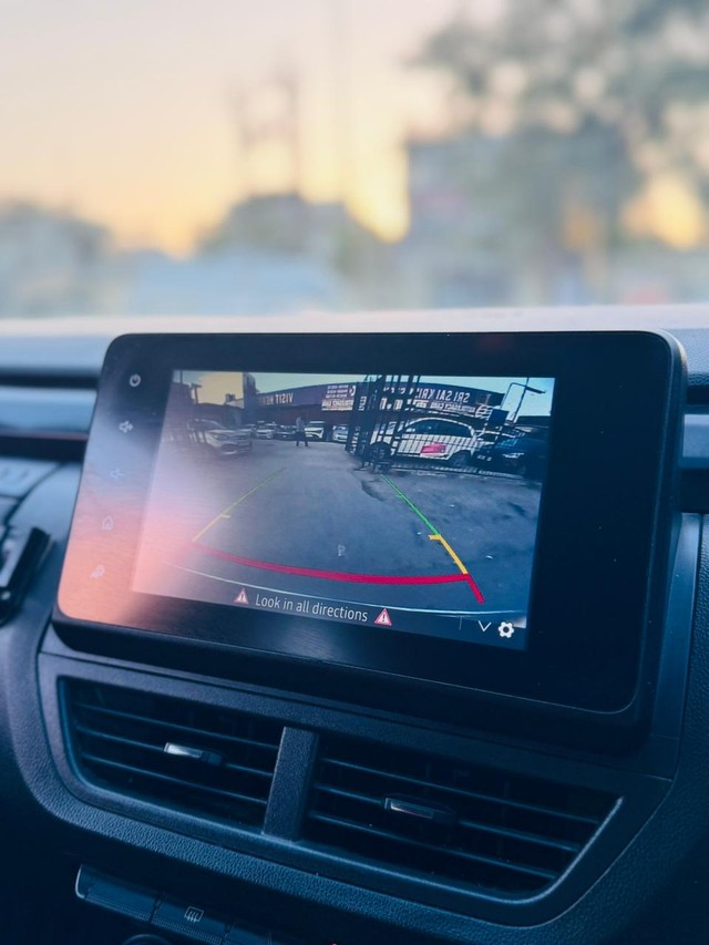 Second-hand 2023 Renault Kiger RXZ for sale in Jaipur-14