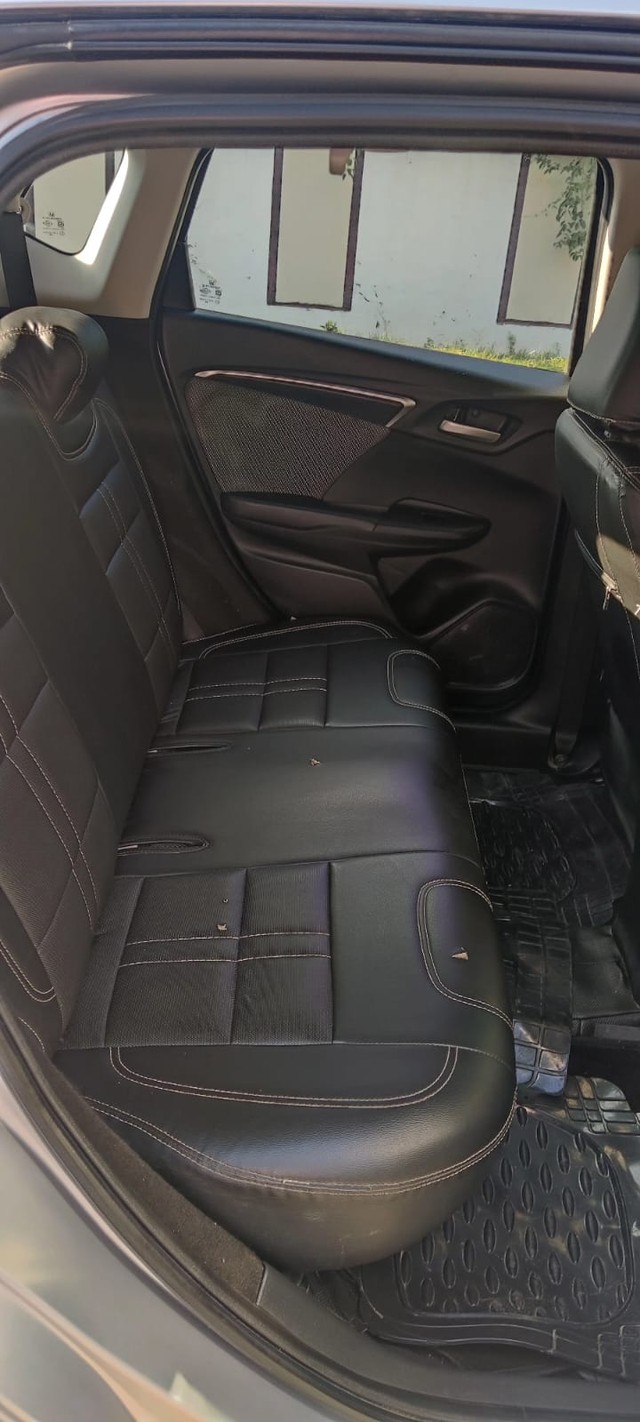 Second-hand 2017 Honda WR-V i-DTEC VX for sale in Lucknow-9