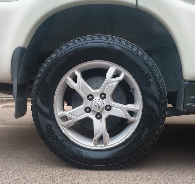 Second-hand 2016 Mahindra Scorpio Getaway for sale in Kanpur-5