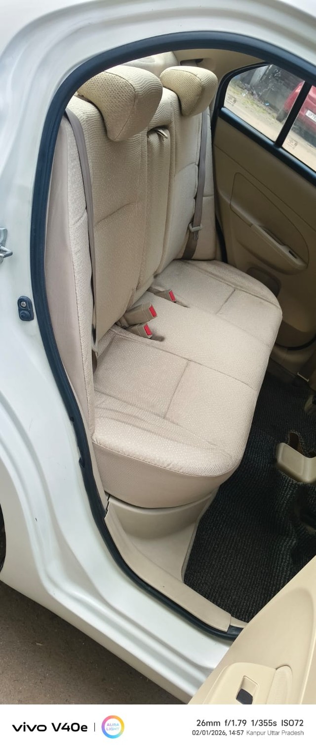 Second-hand 2012 Maruti Swift Dzire VXI for sale in Kanpur-5