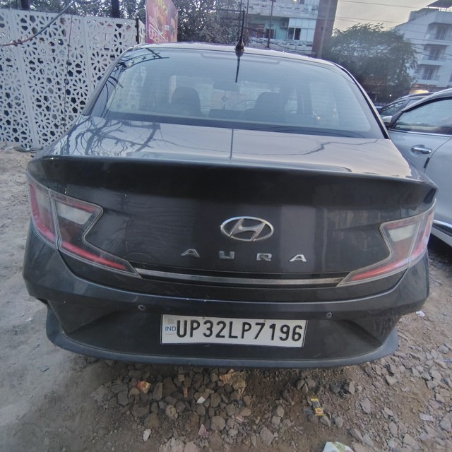 Second-hand 2020 Hyundai Aura S for sale in Kanpur-3