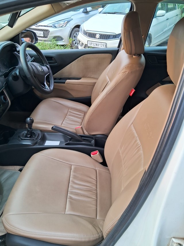 Second-hand 2017 Honda City i VTEC S for sale in Lucknow-8